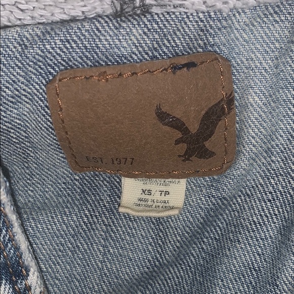 American Eagle boyfriend jean jacket - Picture 3 of 3